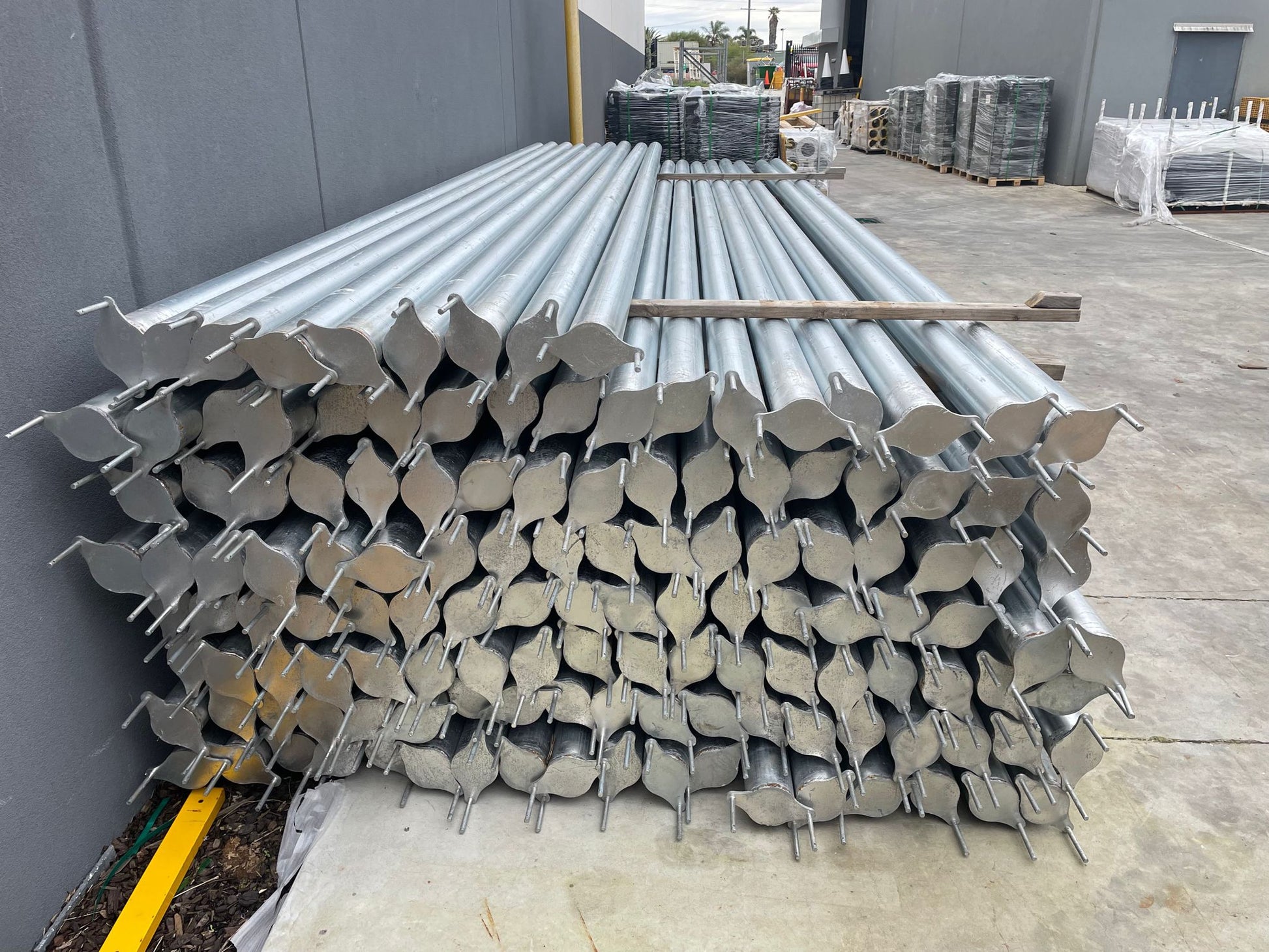 6.5m & 8.5m Galvanised Power Poles